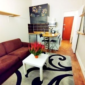 Studio met een Queen Size Bed